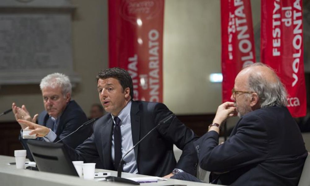 Renzi a Lucca: "La partita per il Terzo settore si gioca adesso"