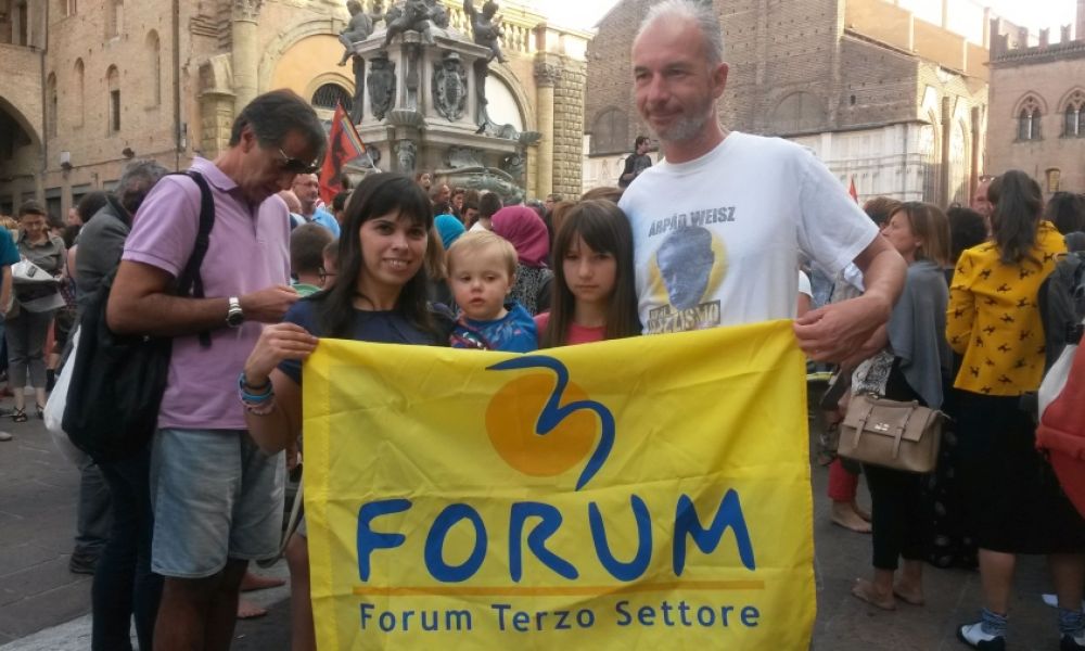 Anche il Forum Terzo Settore Emilia Romagna alla Marcia delle Donne e degli Uomini scalzi