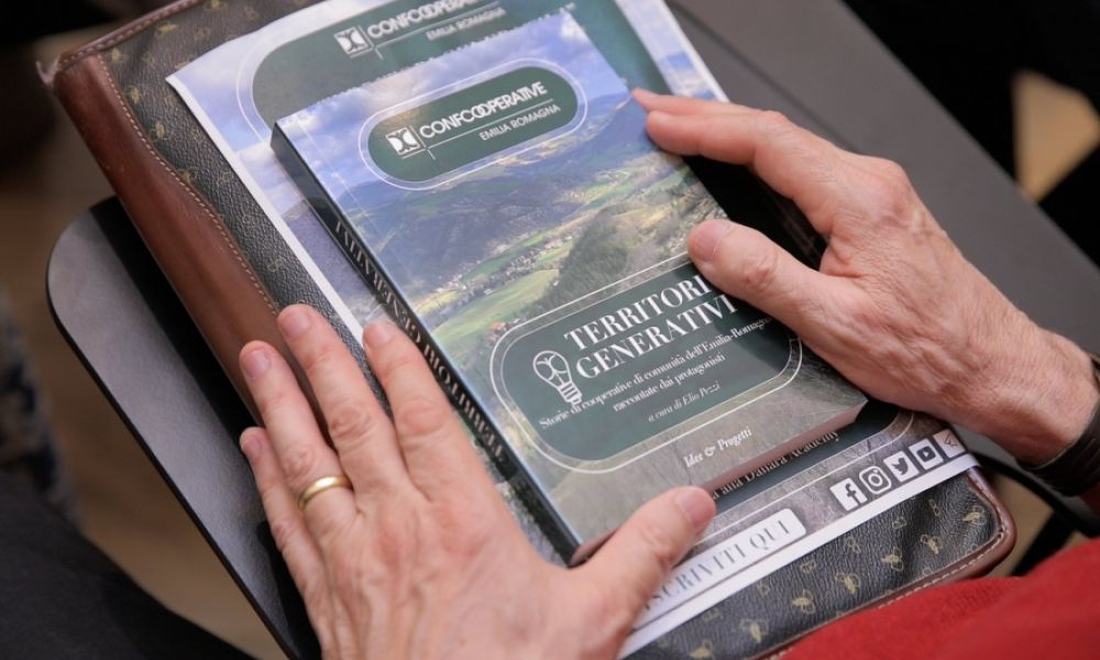 Cooperative di comunità: Confcooperative Emilia Romagna ha presentato il libro "Territori generativi"